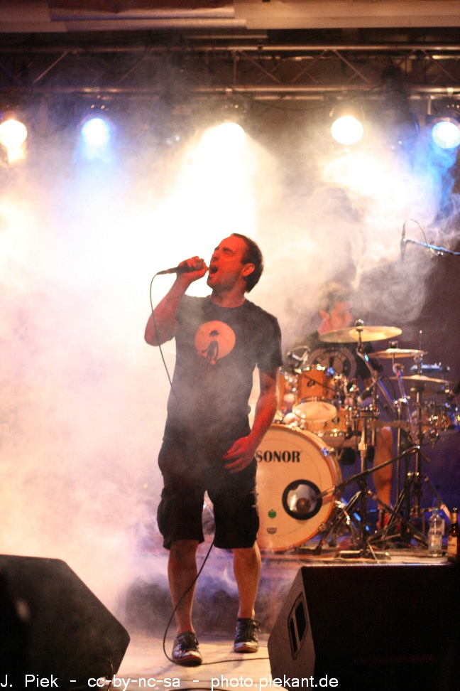 20120608AliensAteMyMom low 02