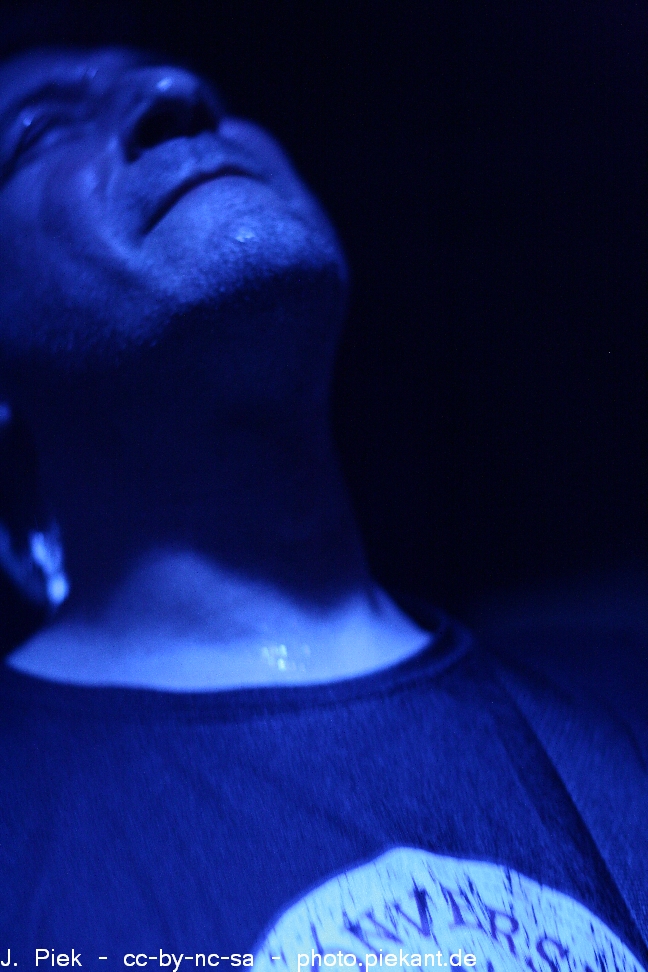 DED02.05.12Cologne low 26