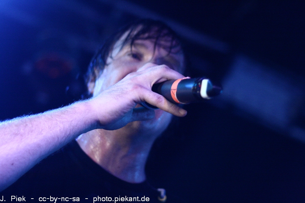 DED02.05.12Cologne low 51