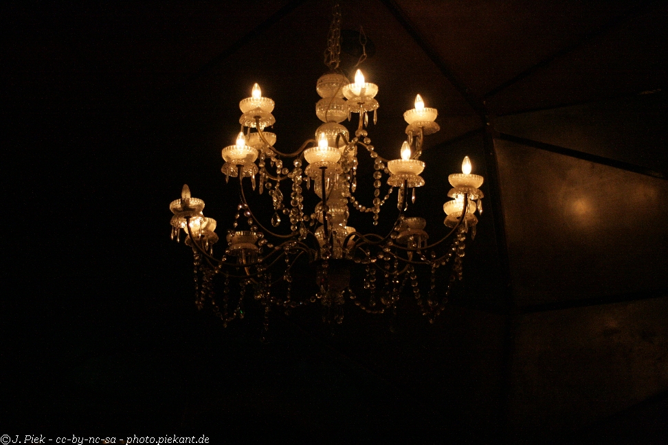 20120830 DED Paris low 01