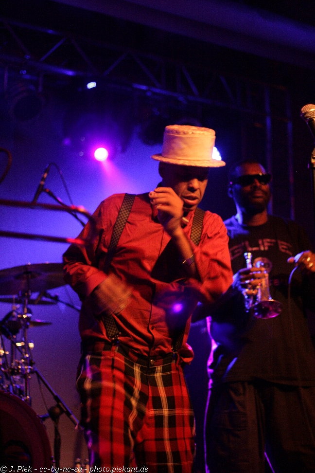 20121119 Fishbone low 15