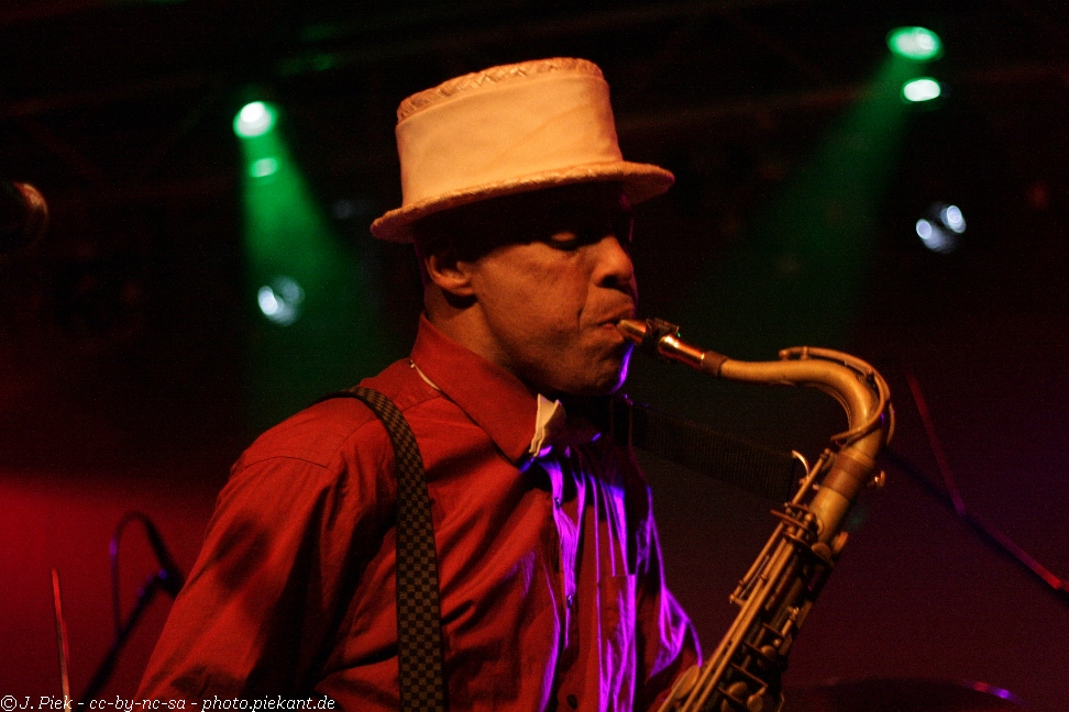 20121119 Fishbone low 26