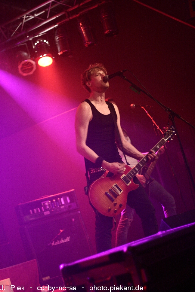 20120430JollyRogerLuenen low 22