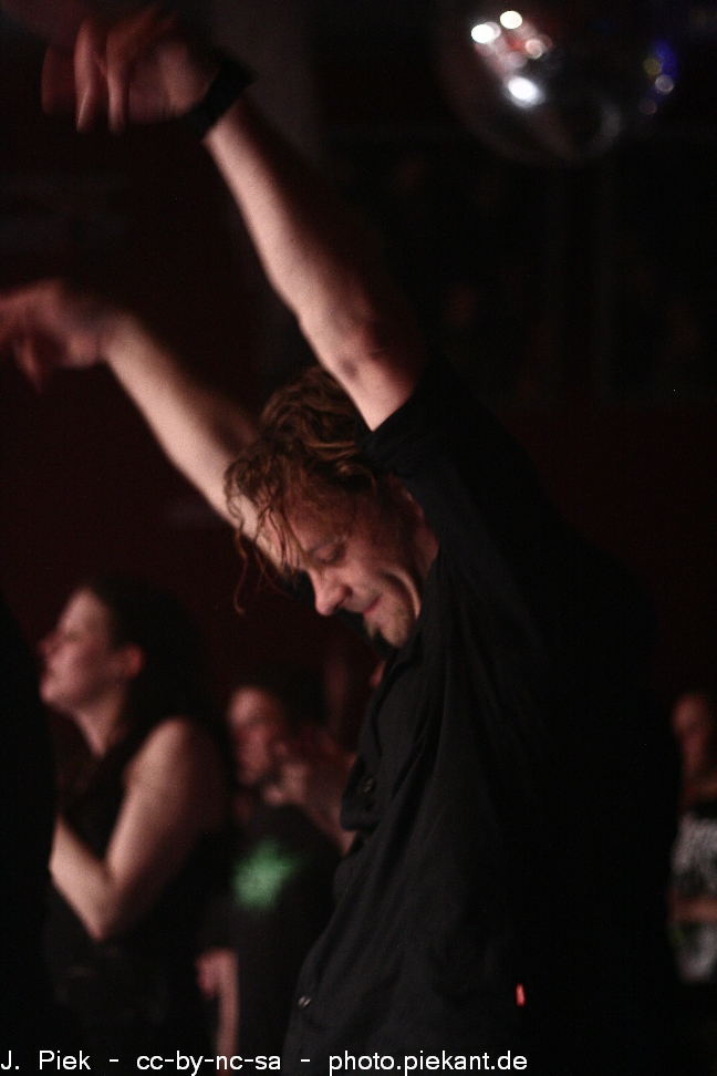 20120430JollyRogerLuenen low 37