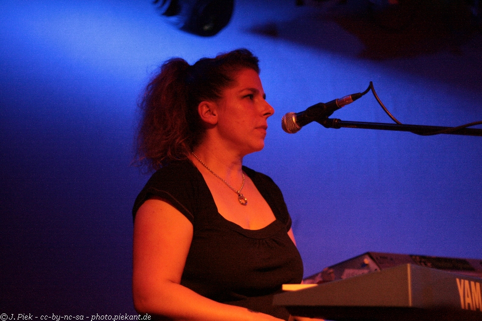 20121119 ngobo low 18