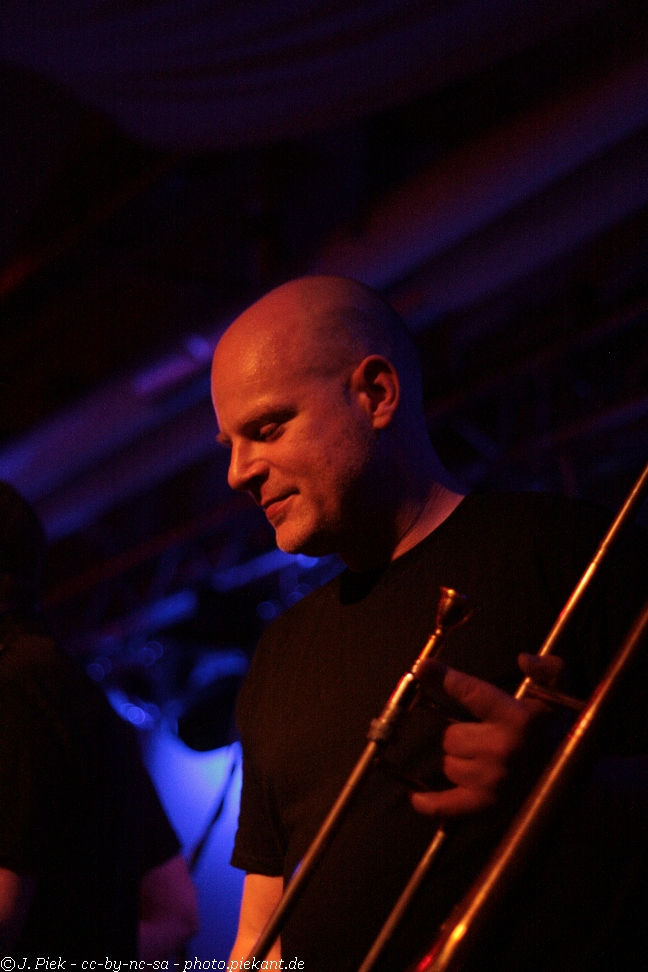 20121119 ngobo low 30