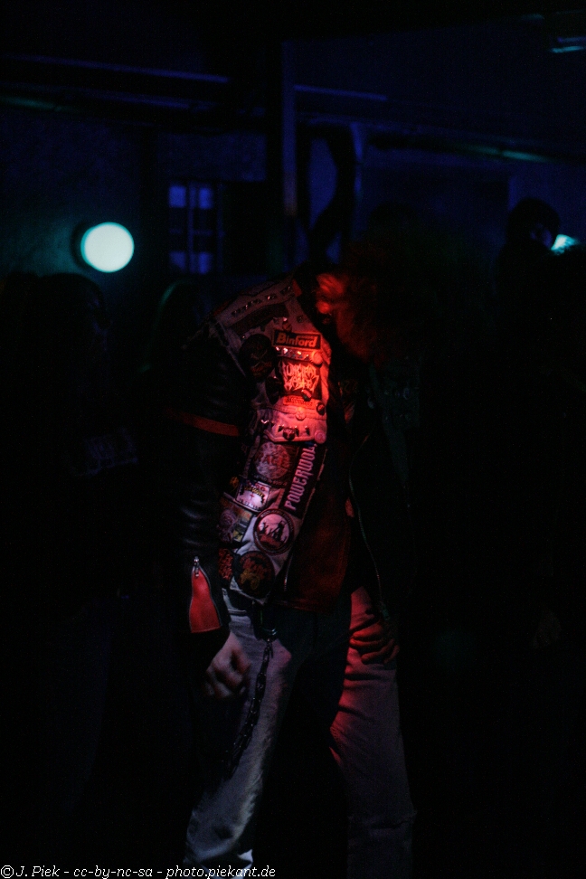 20121110 PhilsToxicMetal low 32