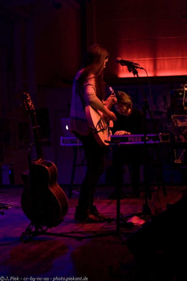 2013 03 16Alessia low 02