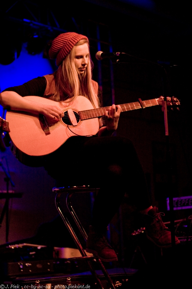 2013 03 16Nadjana low 12