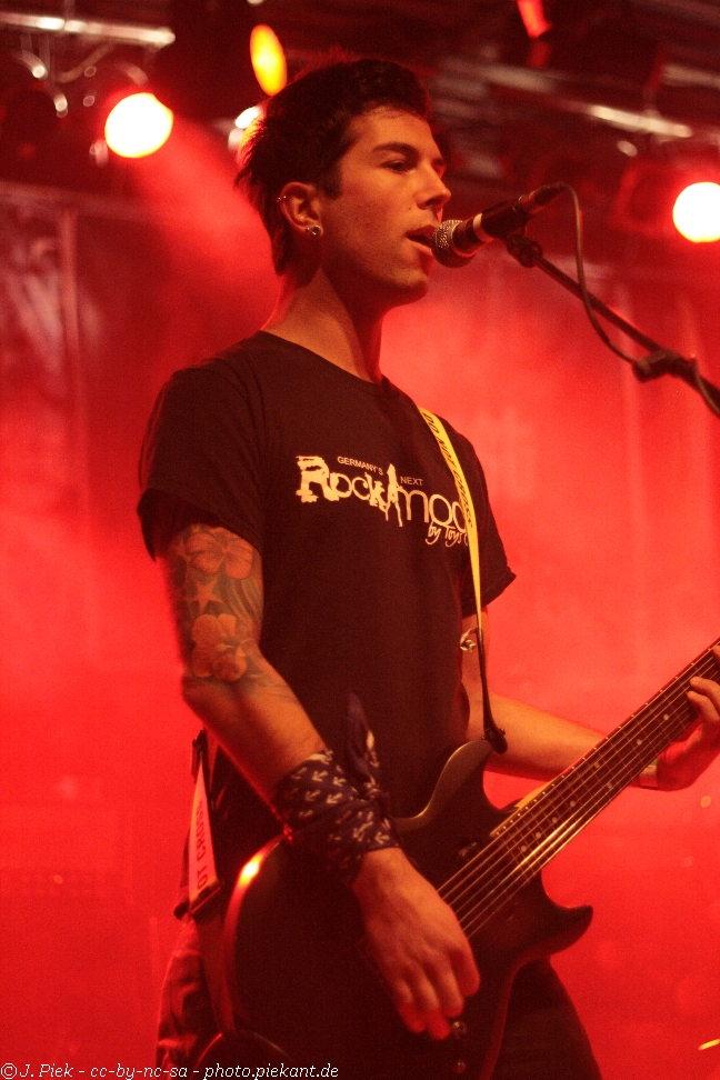 2013 01 12 ToysgetlostMunich low 10